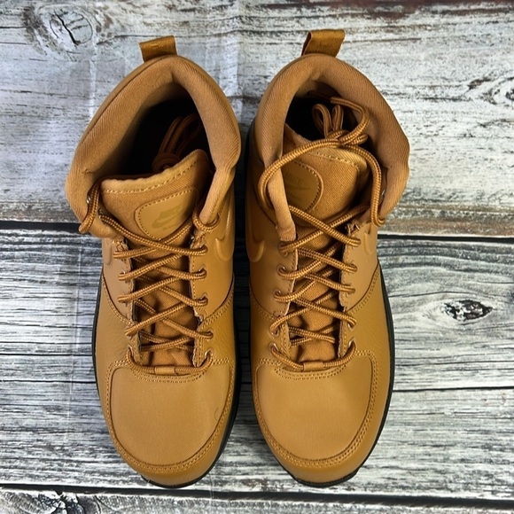 Nike Manoa LTR Wheat/Wheat-Black Size 6Y (GS)  ( BQ5372-700 ) - Picture 4 of 9